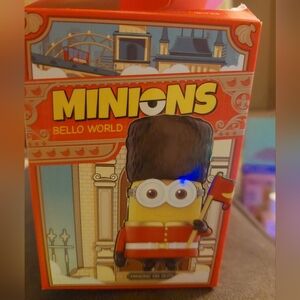 Popmart Minions Bello World Tulip Picking Carl. (Pending Sell)